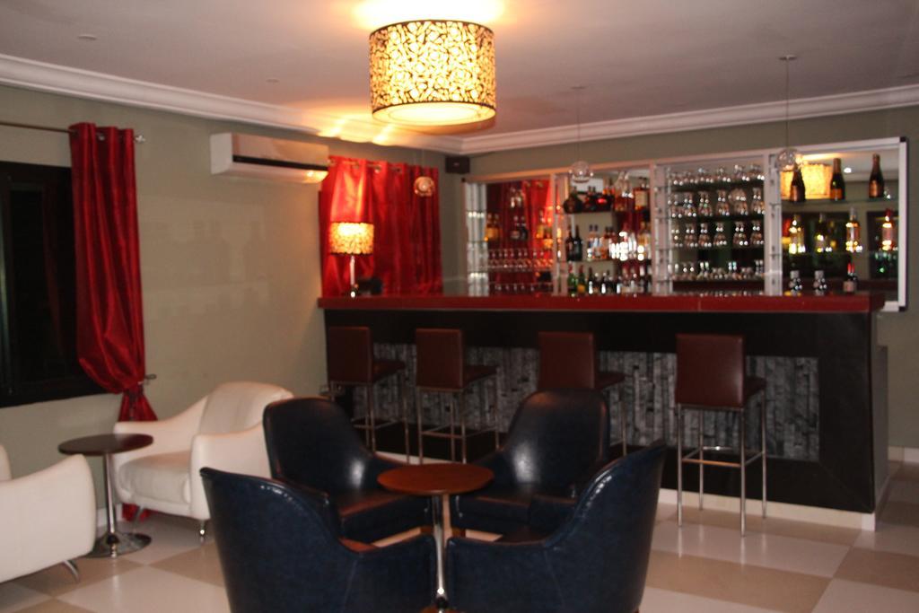 Eleven'S Hotel & Spa อาบีจาน ภายนอก รูปภาพ