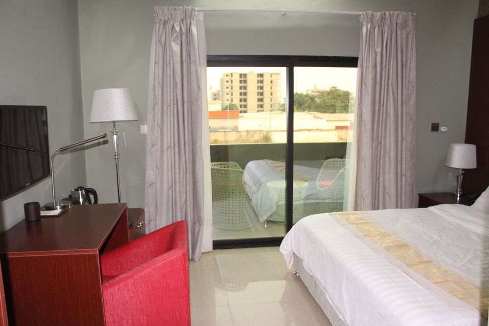 Eleven'S Hotel & Spa อาบีจาน ภายนอก รูปภาพ